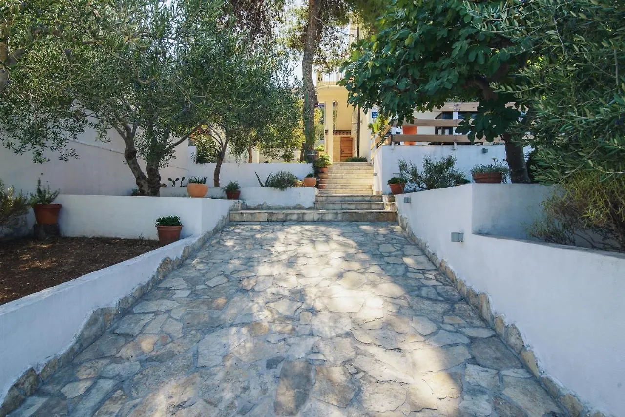 Villa Bua - Beautiful Seafront Apartments Trogir Croatia